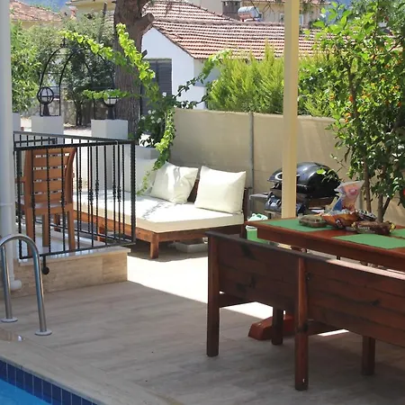Villasevval-sleeps8-pool-bbq-ac-near Centre Вилла