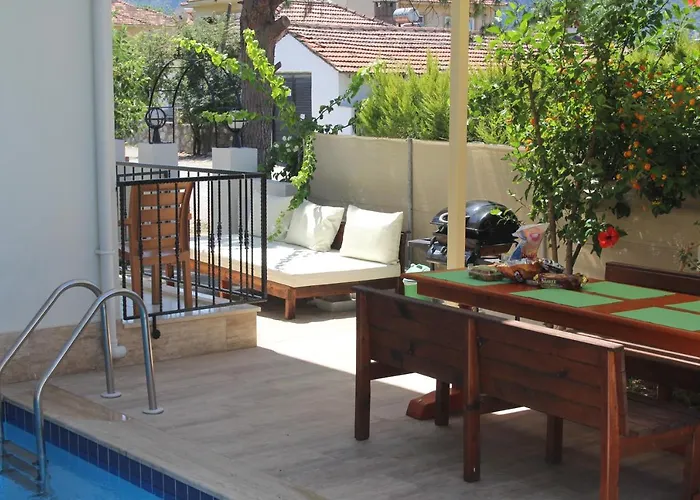 Villasevval-sleeps8-pool-bbq-ac-near Centre Villa