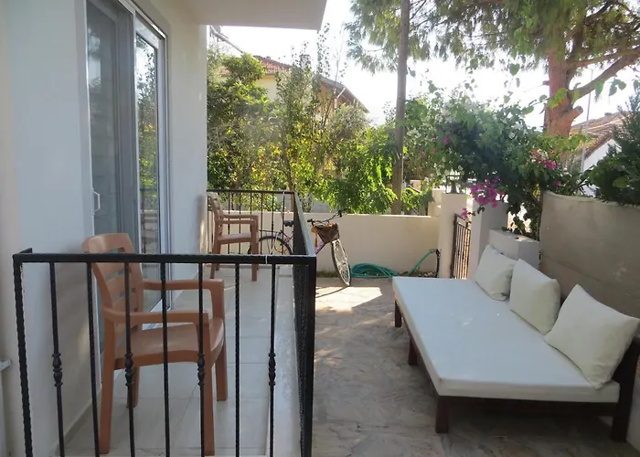 Villasevval-sleeps8-pool-bbq-ac-near Centre Villa *